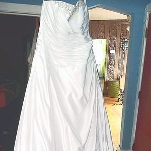 Wedding dress